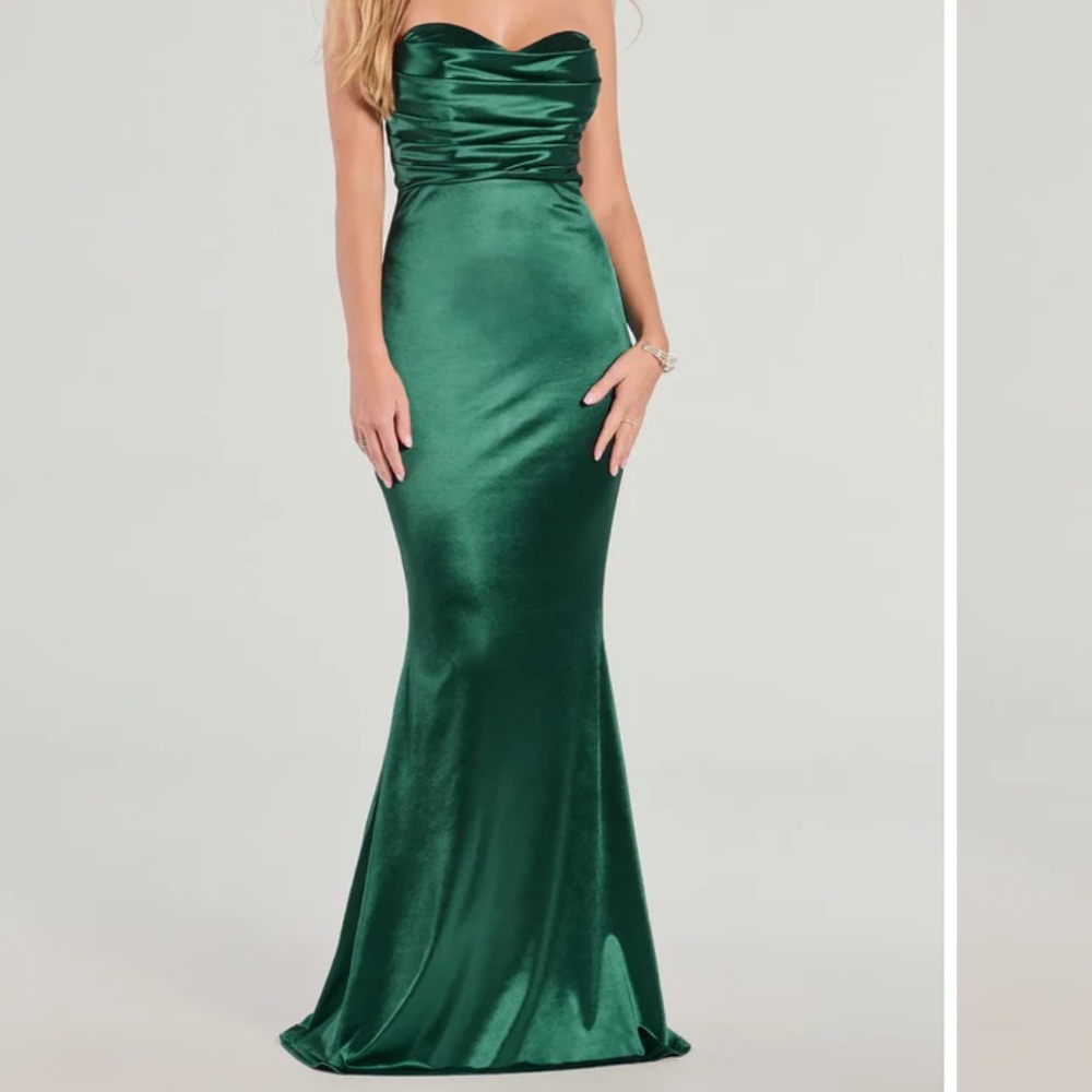 NWT emerald green strapless cowl neck corset formal prom dress